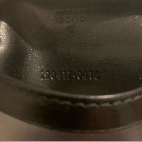 GUCCI | Card Case | Card Case with Gucci Crest - Picture 8 of 11